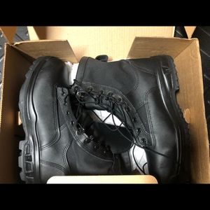 Size 10 black leather waterproof boots. Safety toe